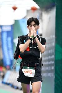 BIB: 5032
                            <button type="button" onclick="openModal(21897552)" class="btn btn-primary btn-sm float-right btn-popup" data-toggle="modal" data-target=".modal-high-quality">
                        <i class="fas fa-shopping-cart"></i> Add to Cart
                    </button>
                                            <button type="button" onclick="isThisMe(21897552, true)" class="btn btn-success btn-sm float-right btn-popup btn-isme hidden" data-toggle="tooltip" data-placement="bottom" title="นี่คือรูปของคุณใช่ไหม คลิกที่นี่เพื่อเอาเข้าอัลบั้ม">
                        <i class="fas fa-plus"></i> Add to album
                    </button>
                    <button type="button" onclick="isThisMe(21897552, false)" class="btn btn-warning btn-sm float-right btn-popup btn-isnotme hidden">
                        <i class="fas fa-ban"></i> Remove from album
                    </button>